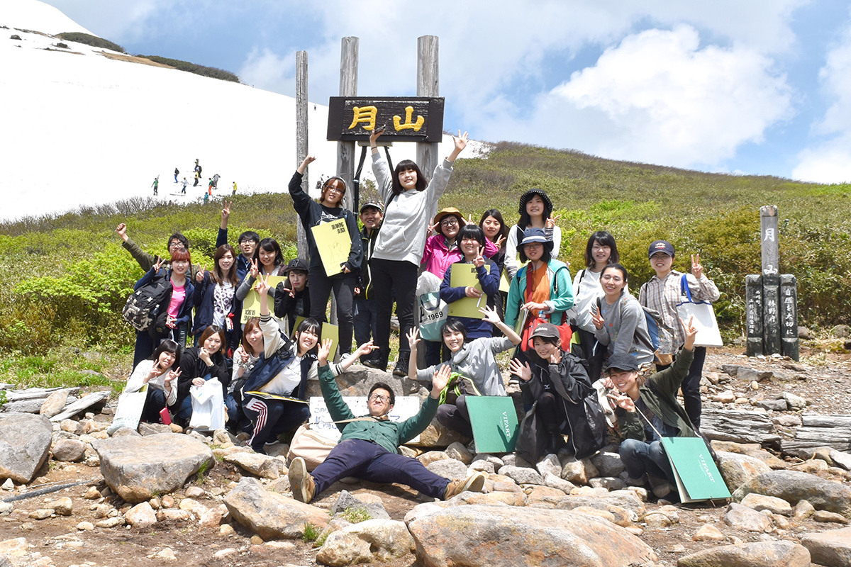 美術科 日本画コースをレポート／毎年、月山で行われている写生旅行の様子