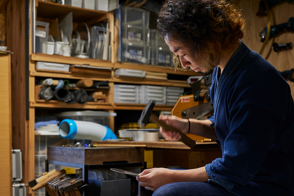 くらしの金具・里山 牧野広大さん 制作の様子