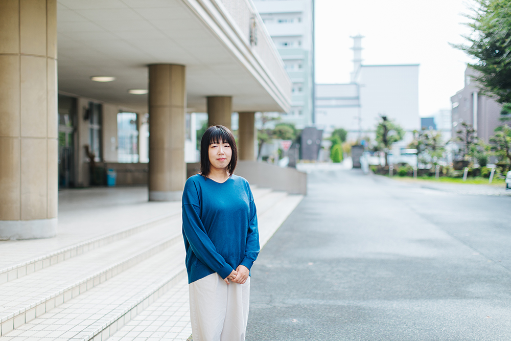 中学校教諭 鏡菜花さん