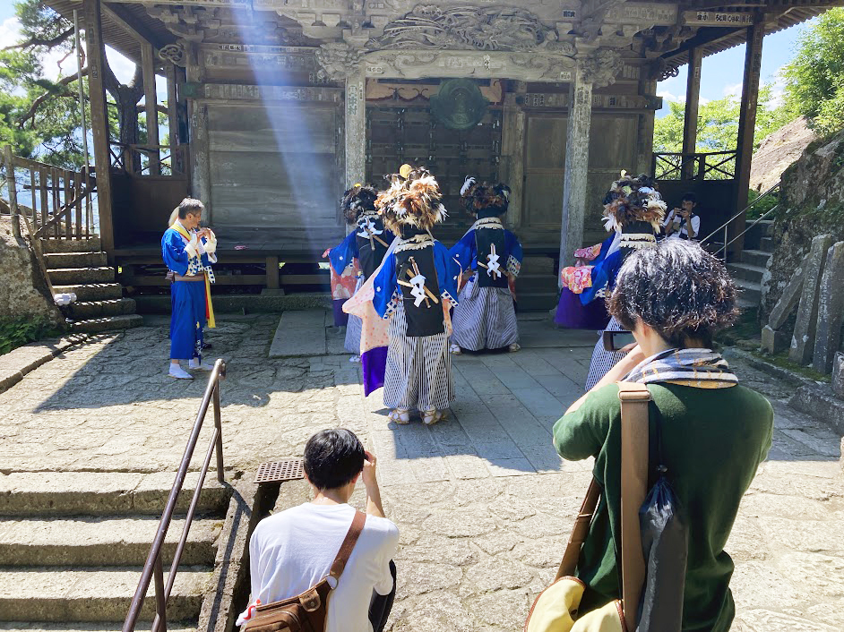 山寺磐司祭でのシシ踊り・鹿楽招旭踊の調査
