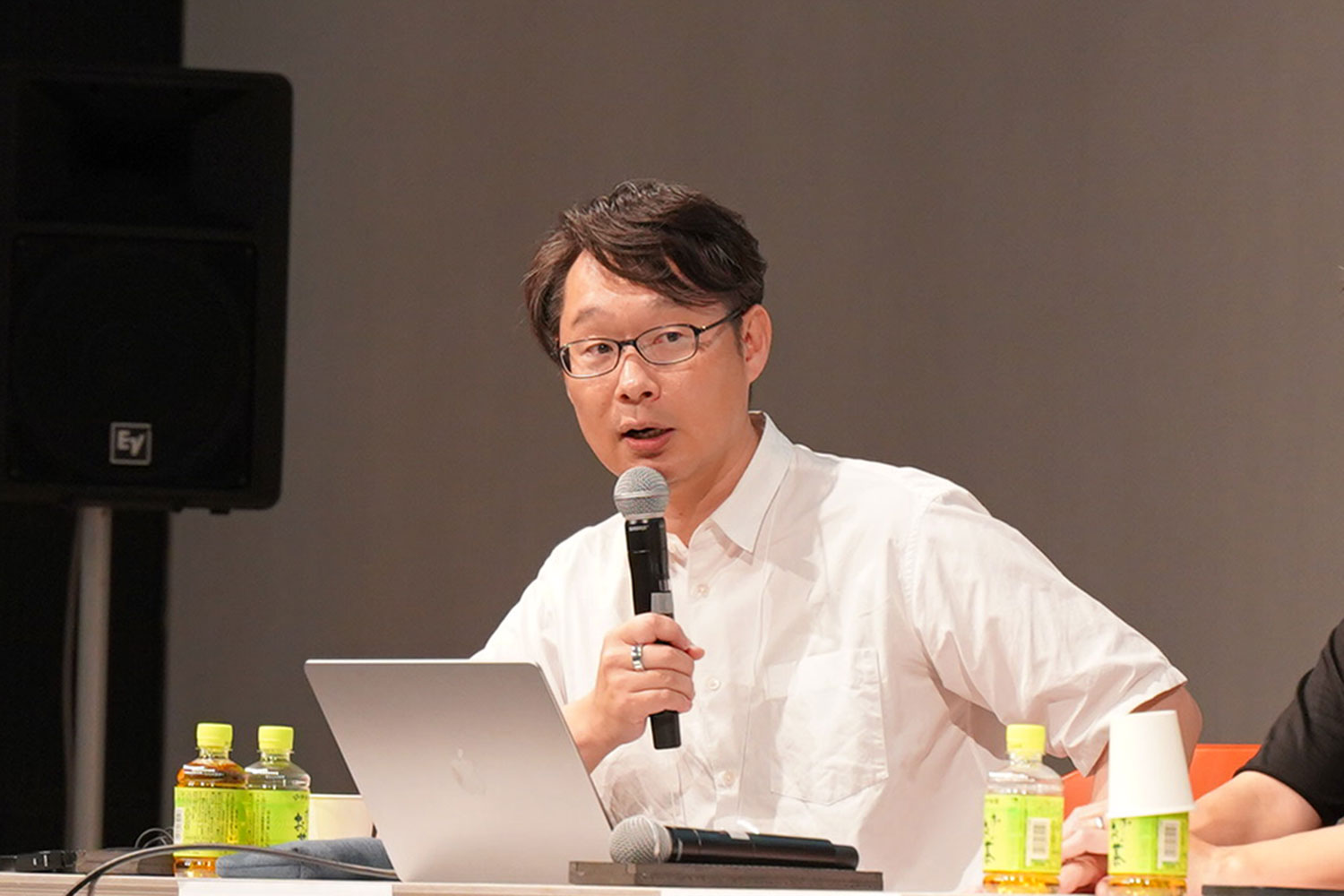 問いを育て未来を描く