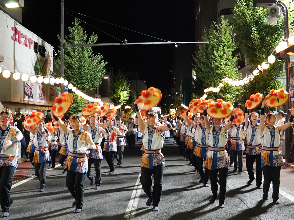 昨年の本学花笠チームの祭り当日の様子