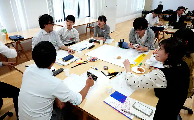 「イノベーションデザイン論・<br class="mq4sp">ユーザー中心設計プロジェクト」のサムネイル